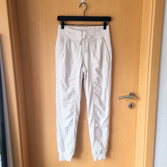 Lululemon Dance Studio Mid-Rise Jogger *Full Length White Opal - Picture 4 of 10